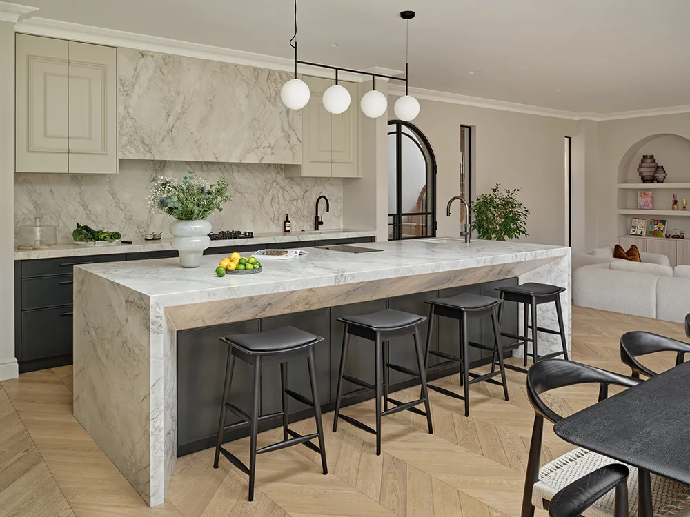 Making a Statement — Island seating with a view towards the statement extractor surround.